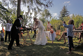 Hochzeit Hollerhof 2015-2 Spiel am schoenen Ende