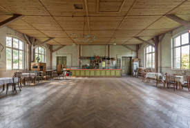 Tanzsaal Hollerhof - Blick  auf den Tresen